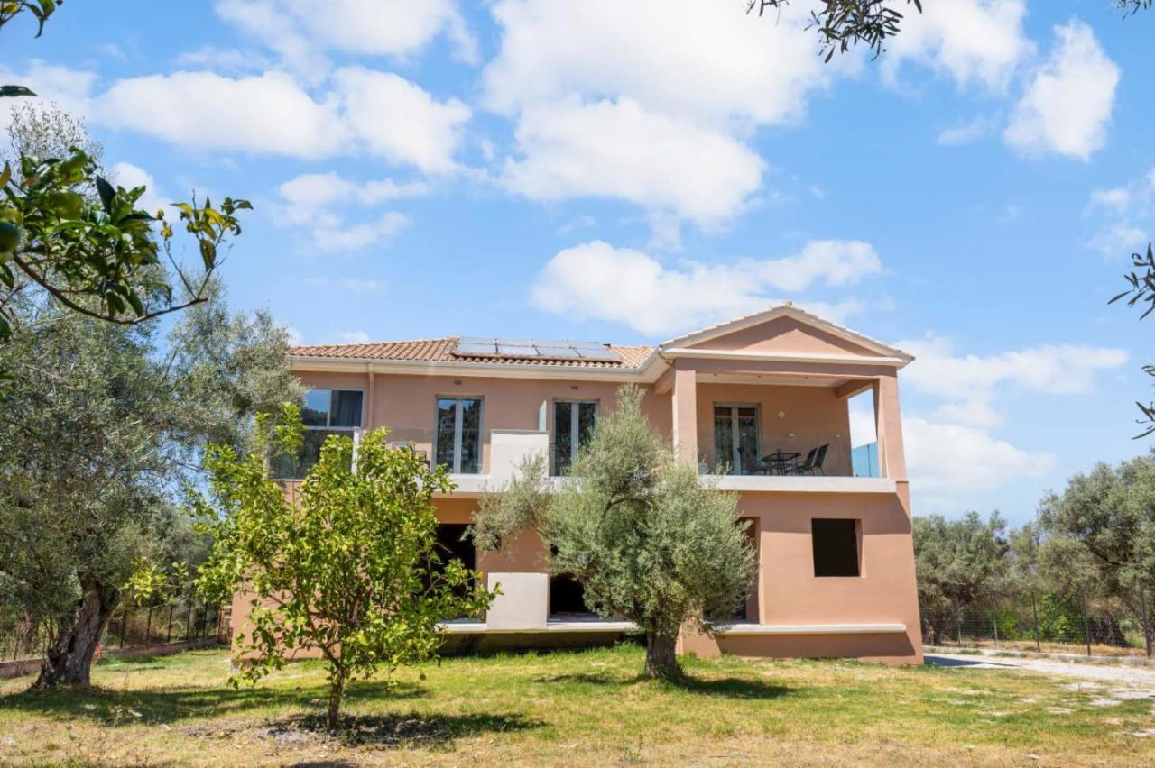 Robin'S Aparthotel Apolpaina Exterior photo